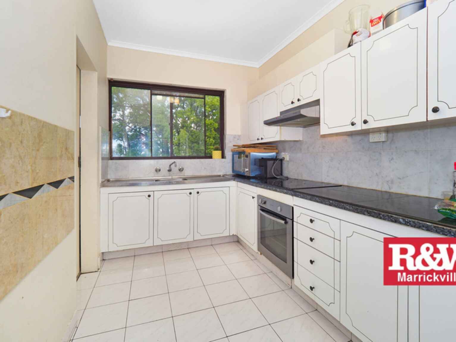 2/682 New Canterbury Road (Enter via Wattle Lane) Hurlstone Park 2/682 New Canterbury Road (Enter via Wattle Lane) Hurlstone Park