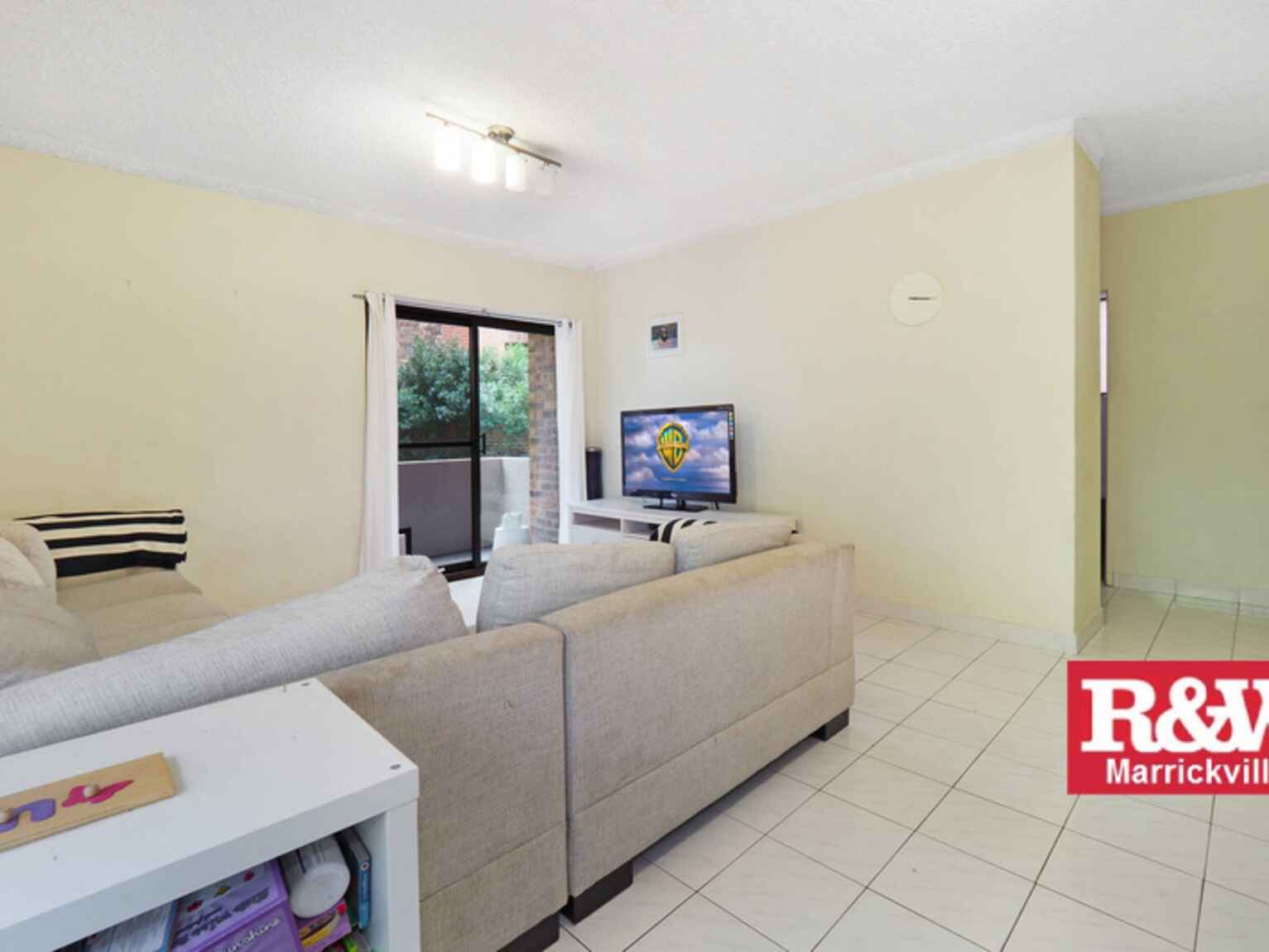 2/682 New Canterbury Road (Enter via Wattle Lane) Hurlstone Park 2/682 New Canterbury Road (Enter via Wattle Lane) Hurlstone Park