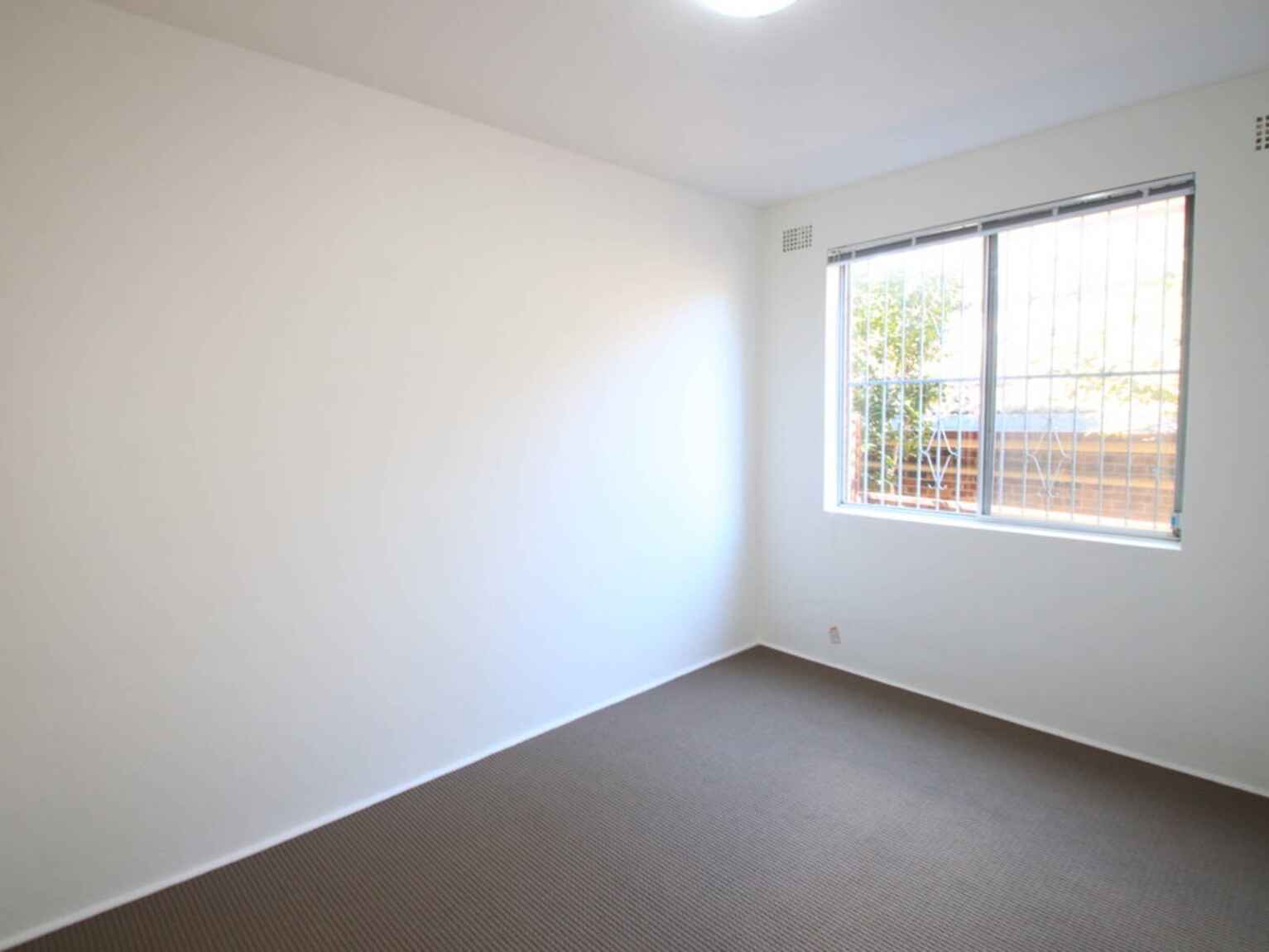 2/29 Pine Street Marrickville