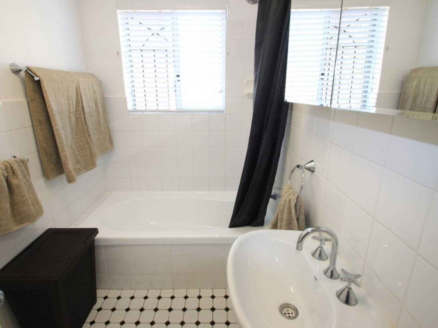 11/8-10 Schwebel Street Marrickville