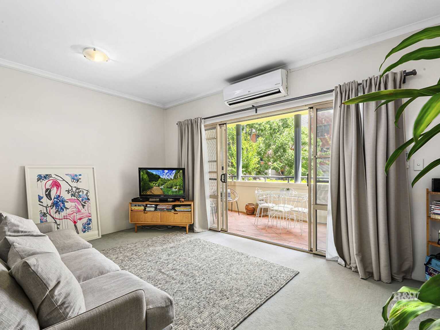 2/6 Williams Parade Dulwich Hill