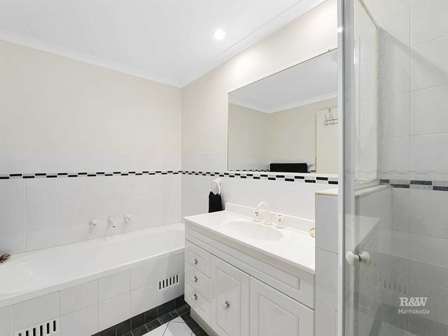 2/6 Williams Parade Dulwich Hill