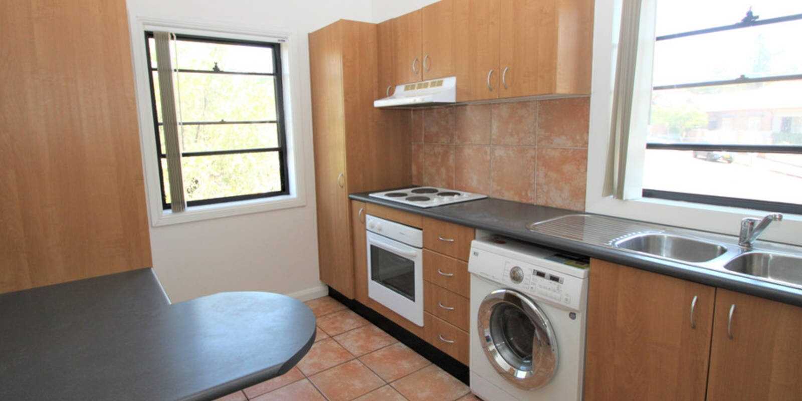 8/46a Constitution Road Dulwich Hill