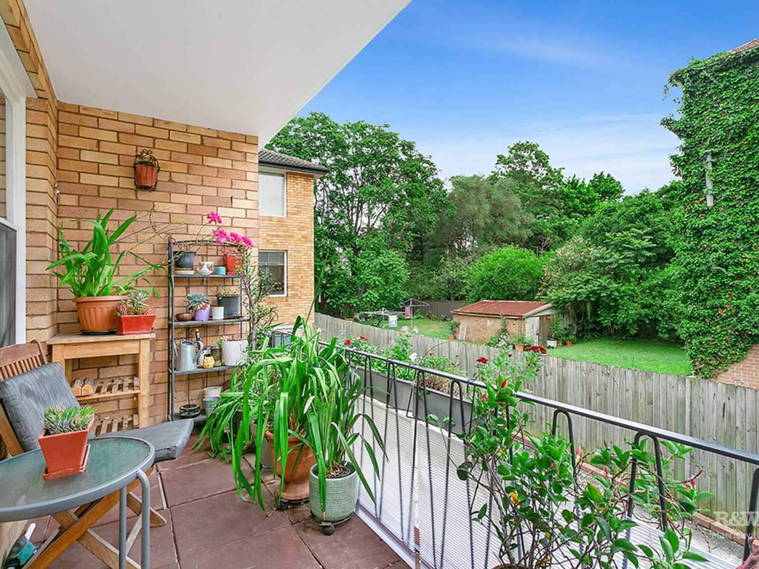 2/62 Floss Street Hurlstone Park