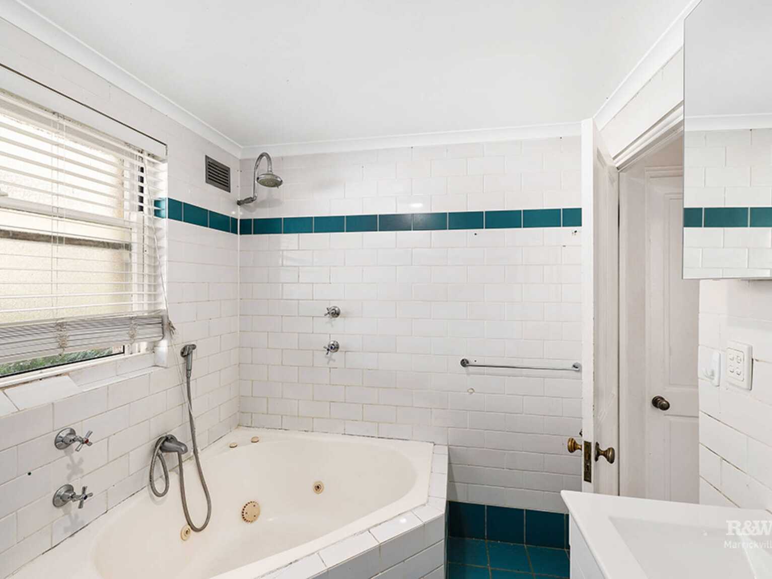 2/62 Floss Street Hurlstone Park