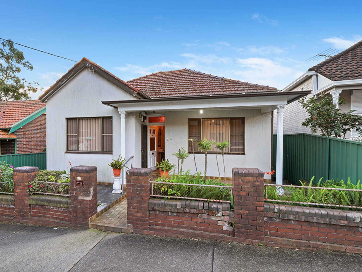 51 Floss Street Hurlstone Park 51 Floss Street Hurlstone Park