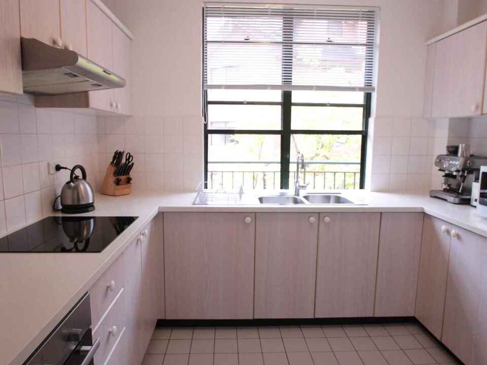 18/1 Williams Parade Dulwich Hill