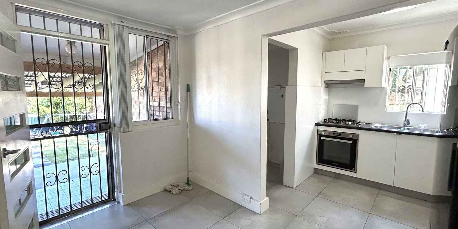 2/152 Duntroon Street Hurlstone Park