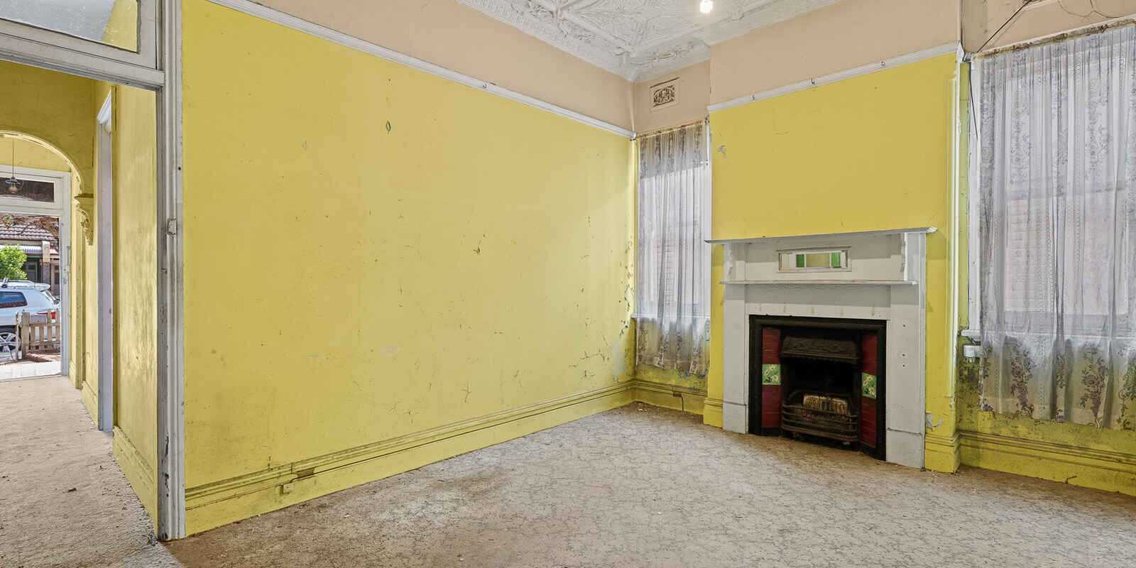 32 Frampton Avenue Marrickville