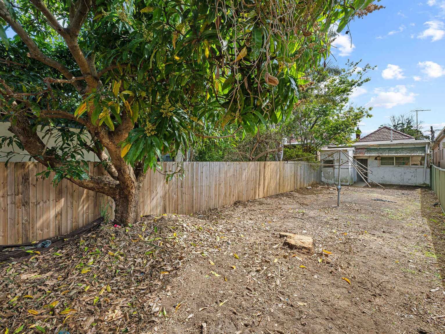 32 Frampton Avenue Marrickville