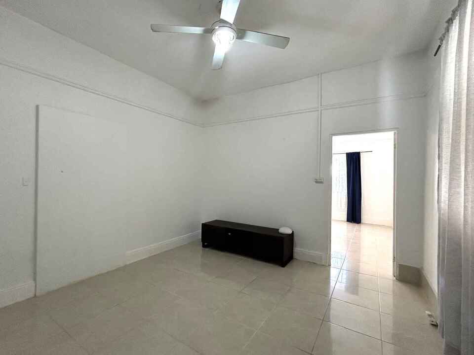 1/10 Wright Street Croydon