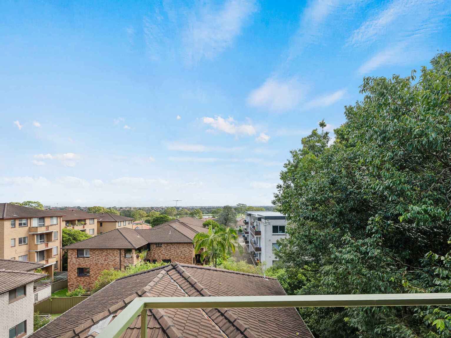 15/8-12 Minter Street Canterbury