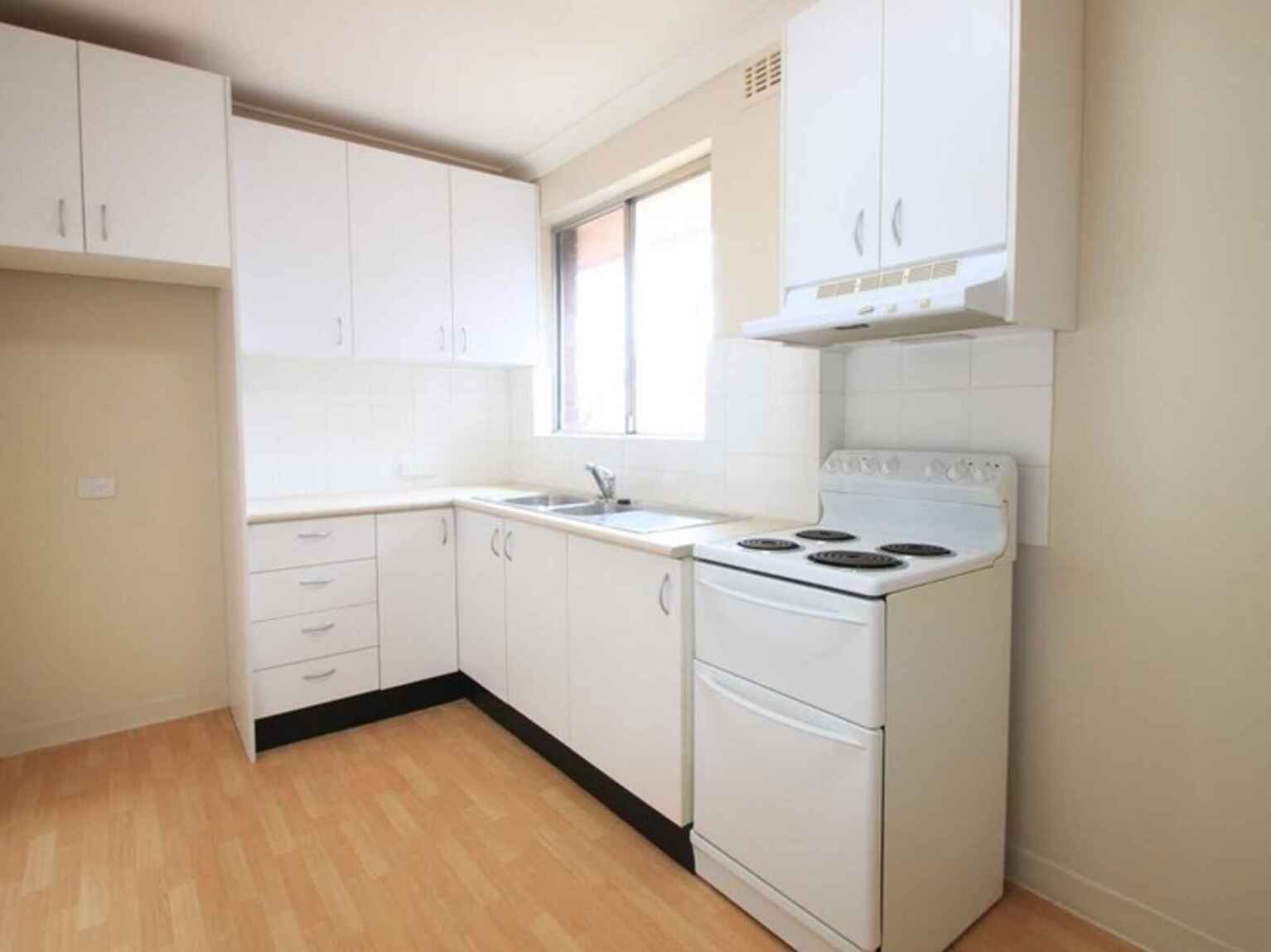 15/8-10 Bayley Street Marrickville