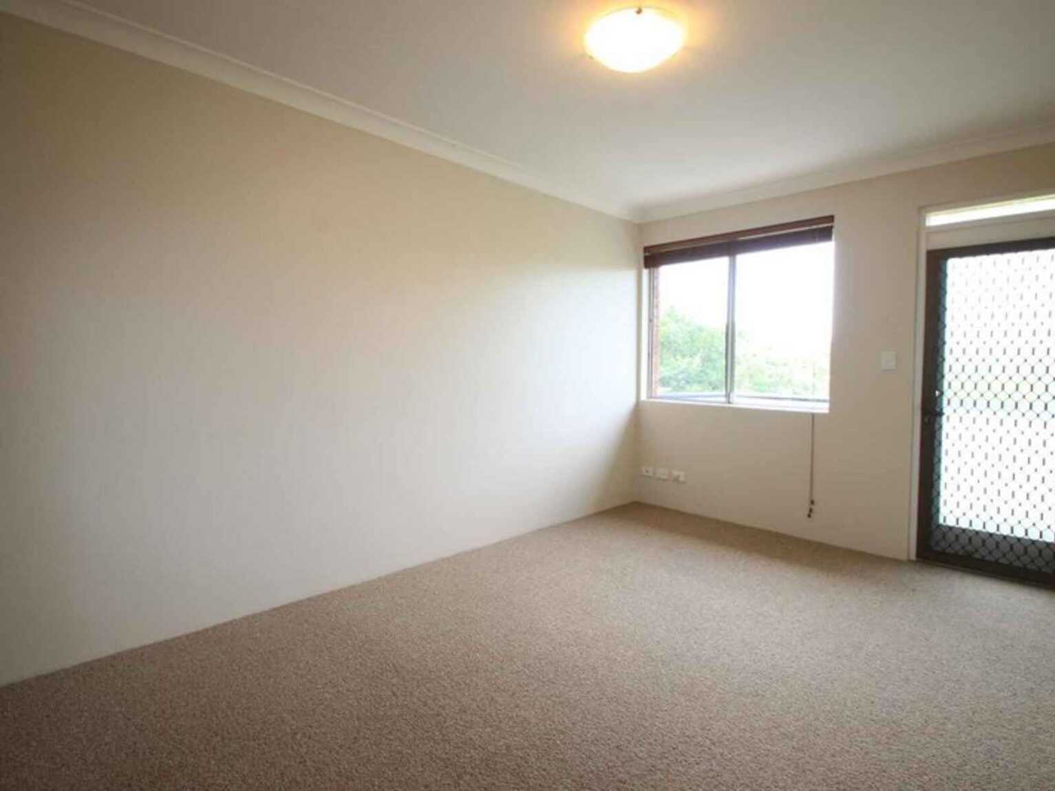 15/8-10 Bayley Street Marrickville