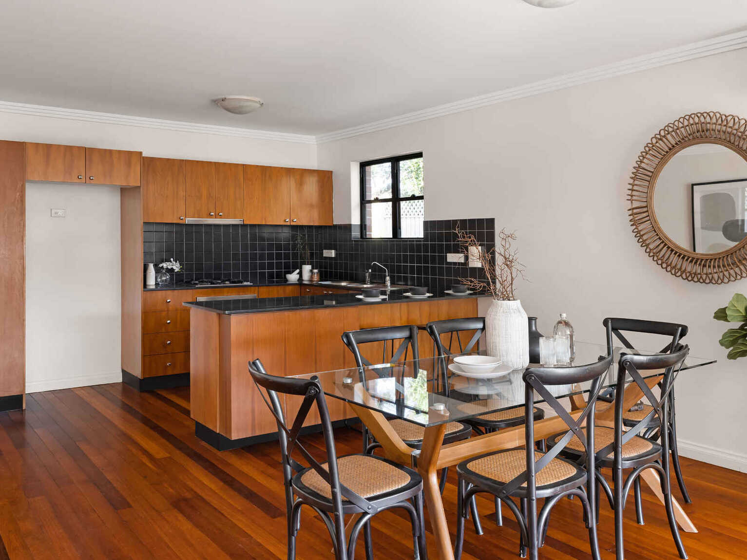 4/16 Smith Avenue Hurlstone Park