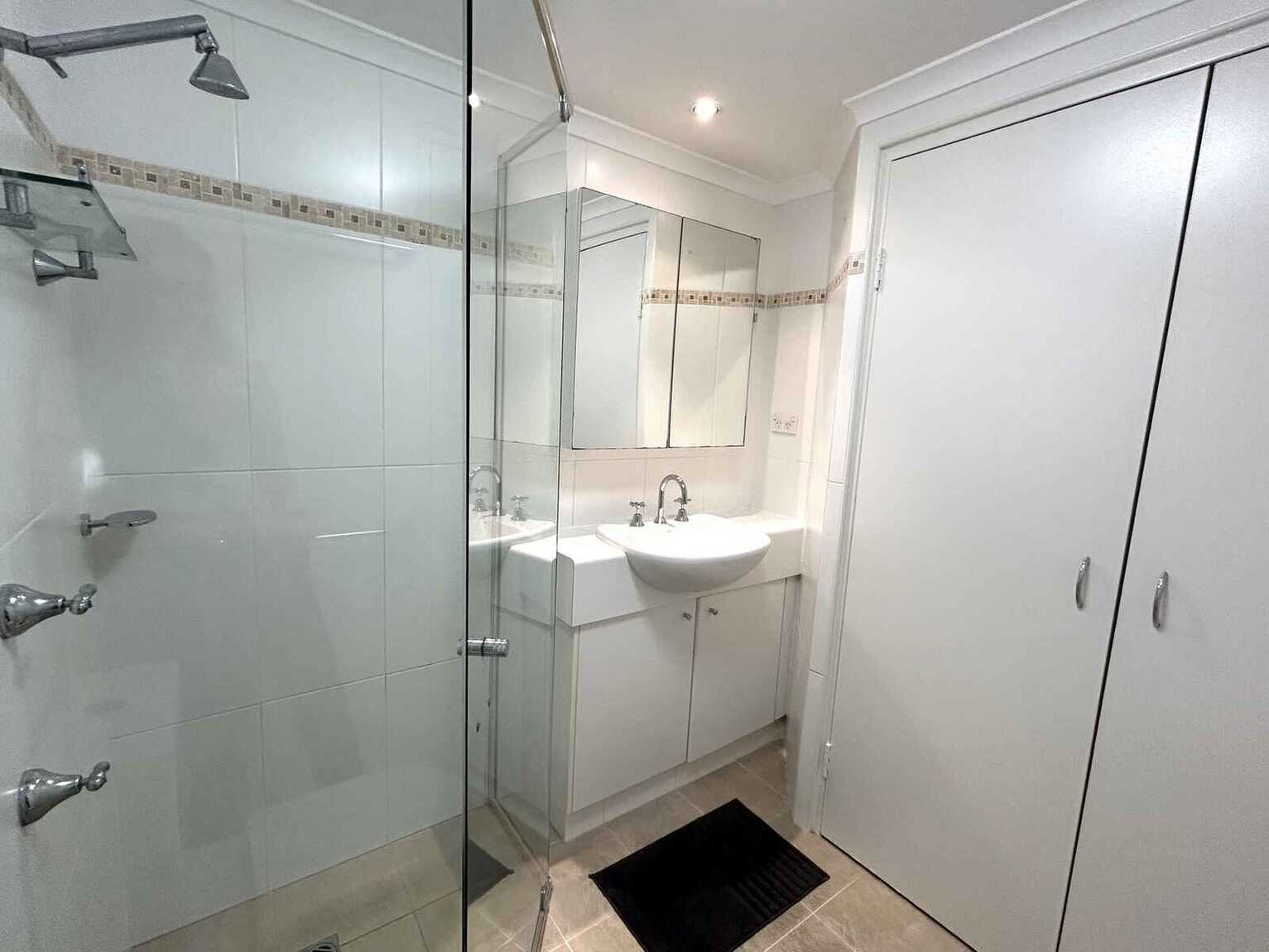 9/52A Nelson Street Annandale