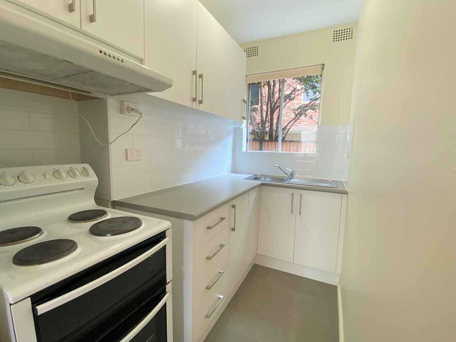 2/65 Duke Street Campsie