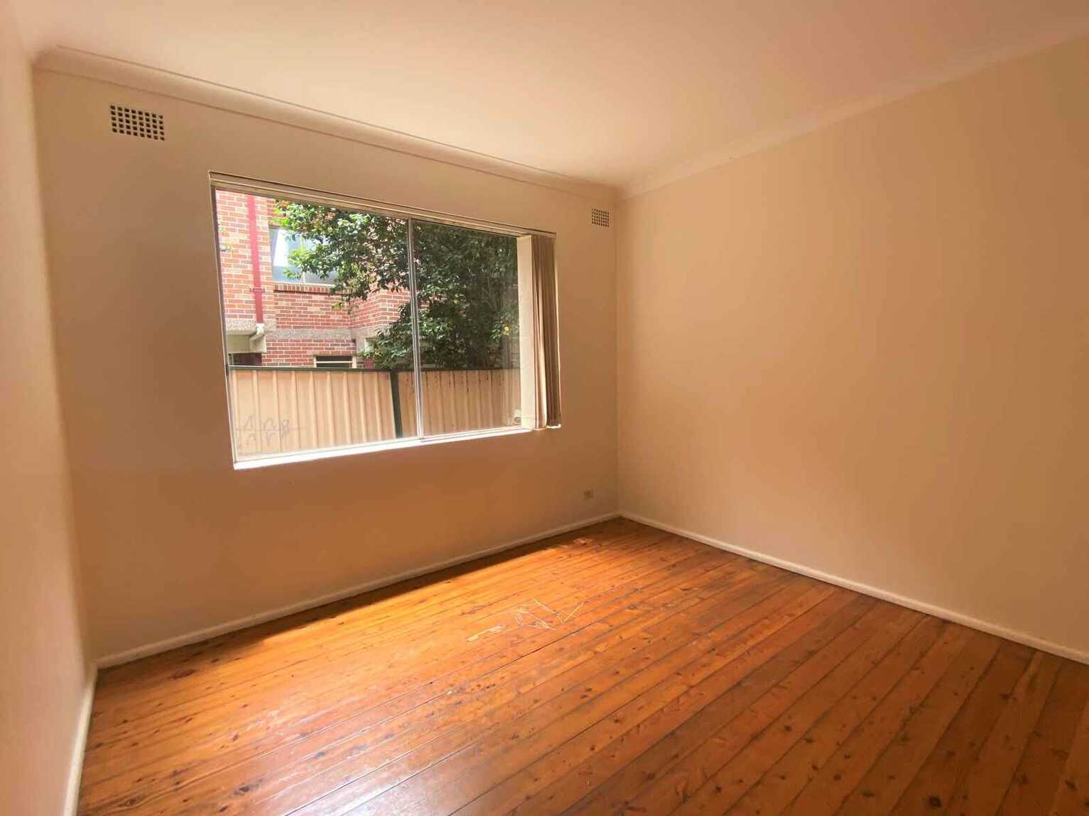 2/65 Duke Street Campsie