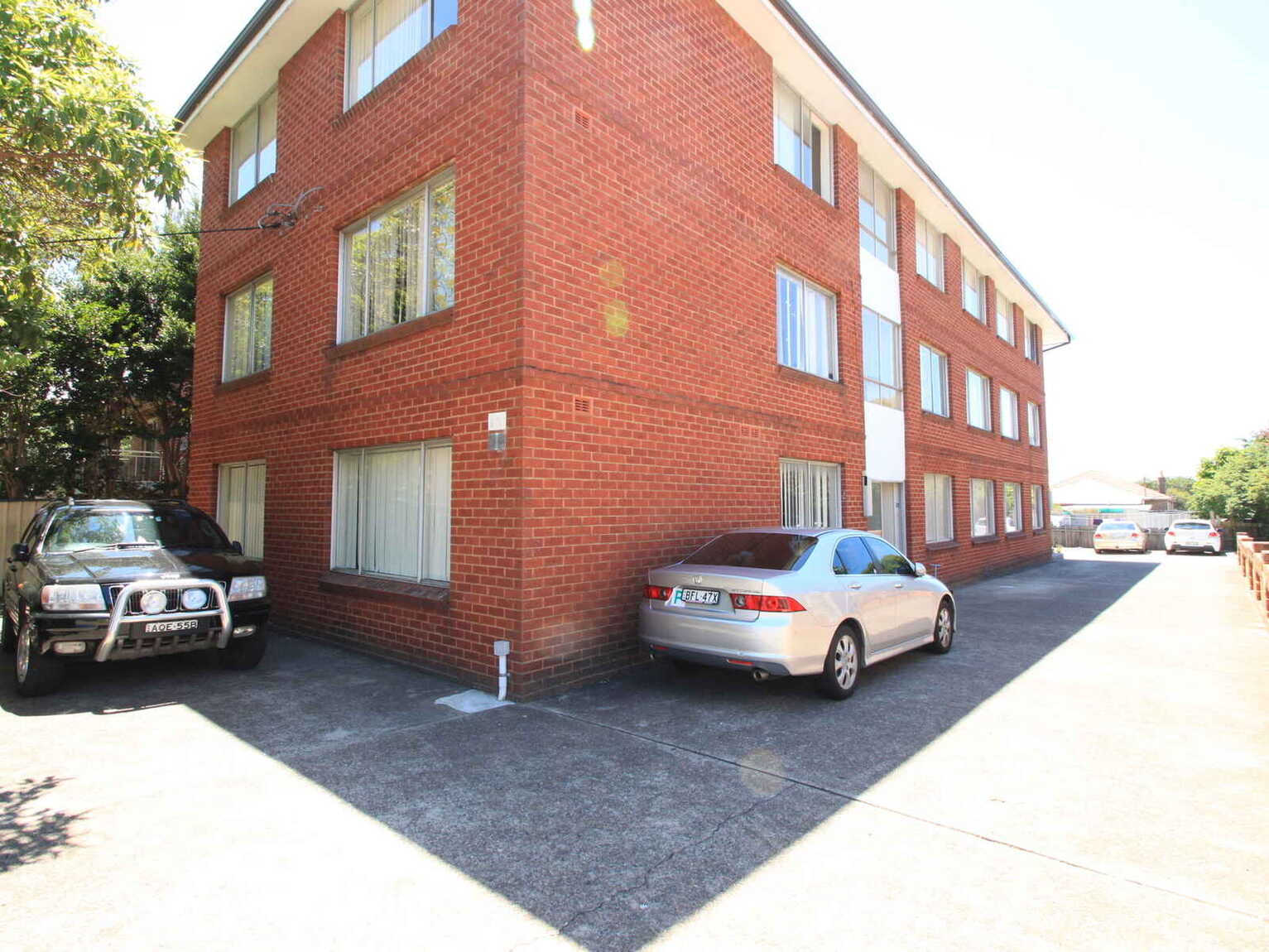 2/65 Duke Street Campsie