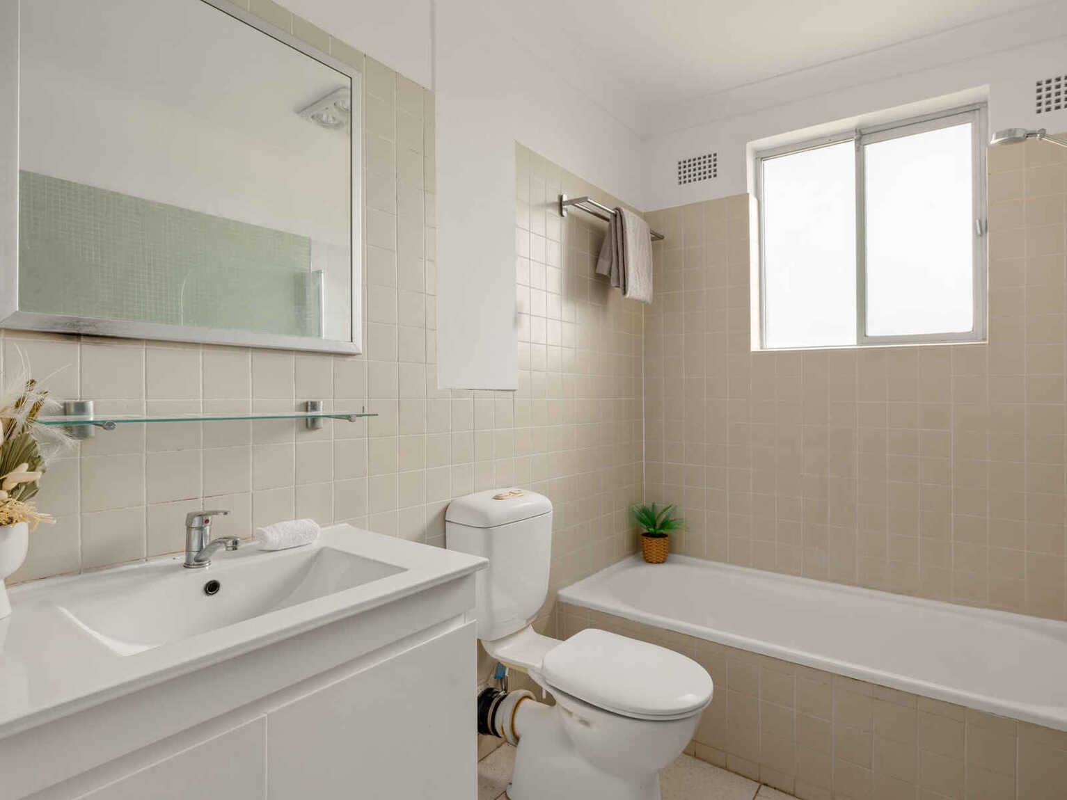 24/22 Ness Avenue Dulwich Hill