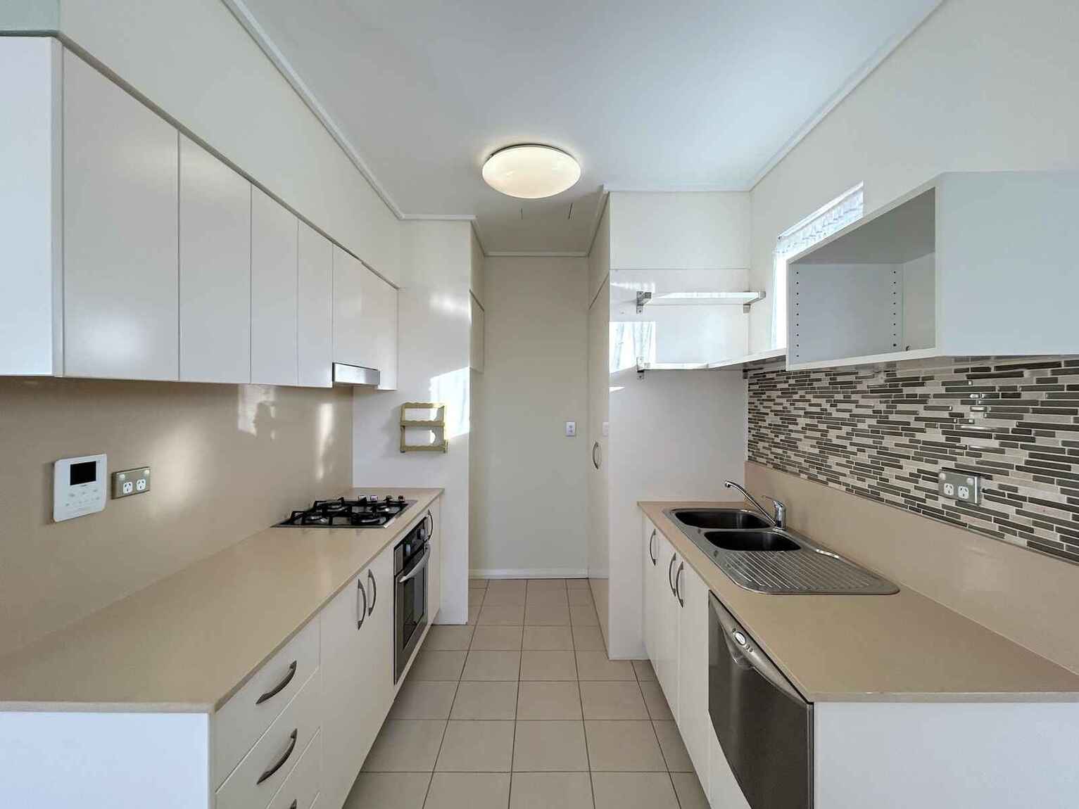 73/20 Close Street Canterbury