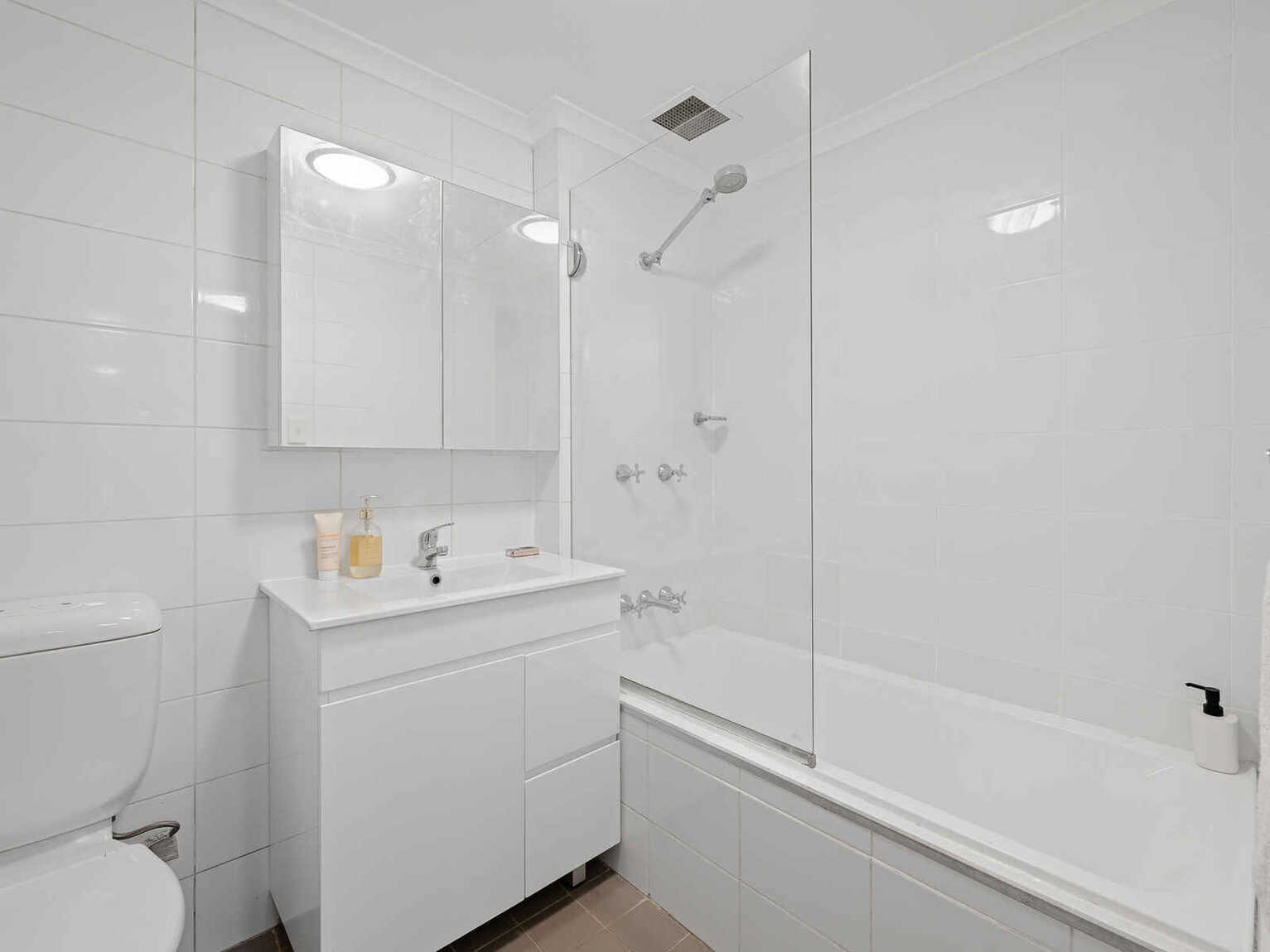 2/30  Enfield Street Marrickville