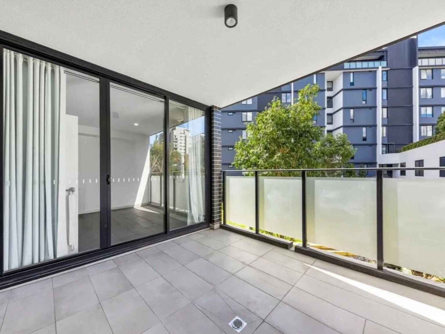 106/99A Bonar Street Wolli Creek 106/99A Bonar Street Wolli Creek