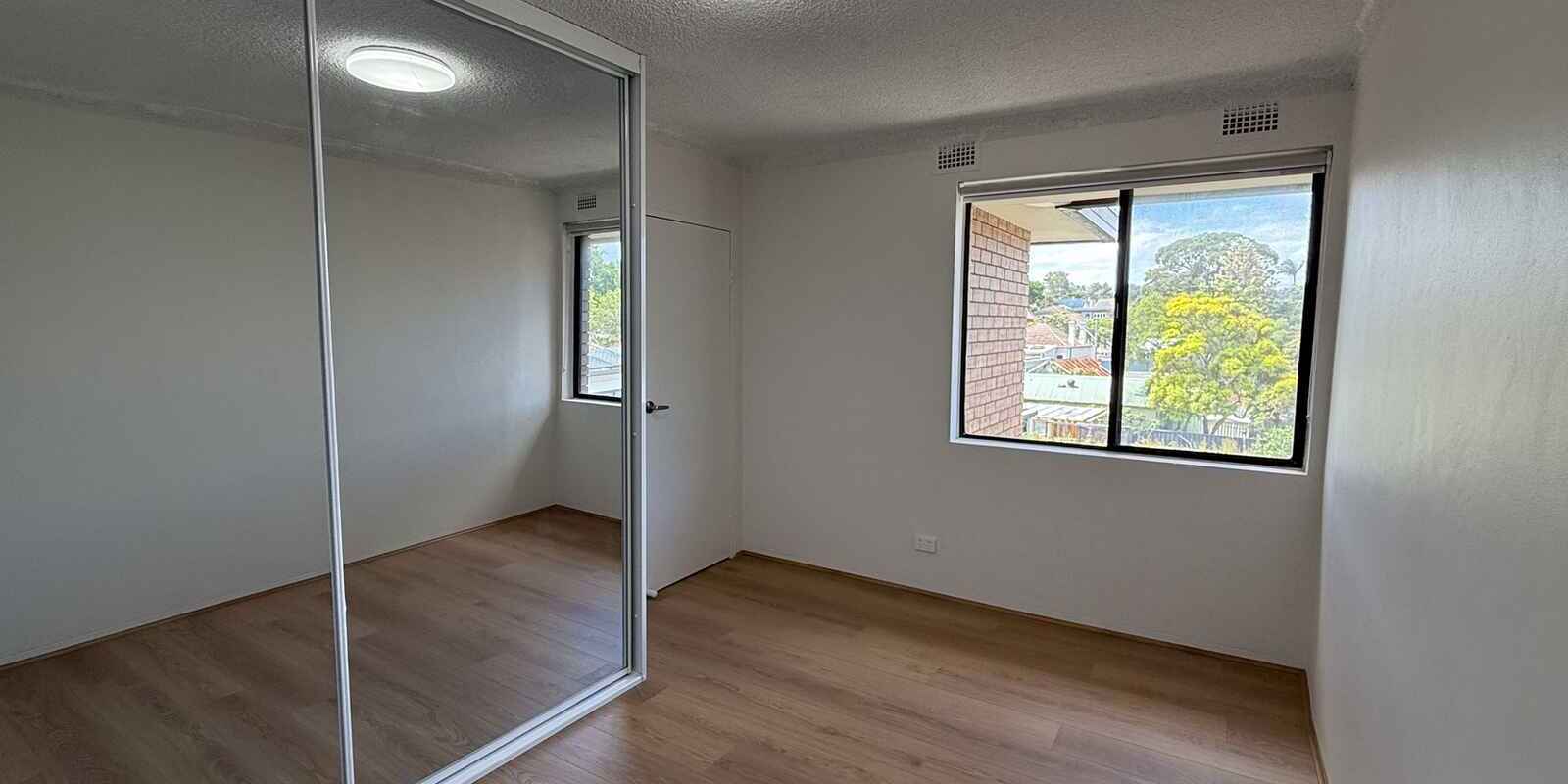 11/94 Windsor Road Dulwich Hill