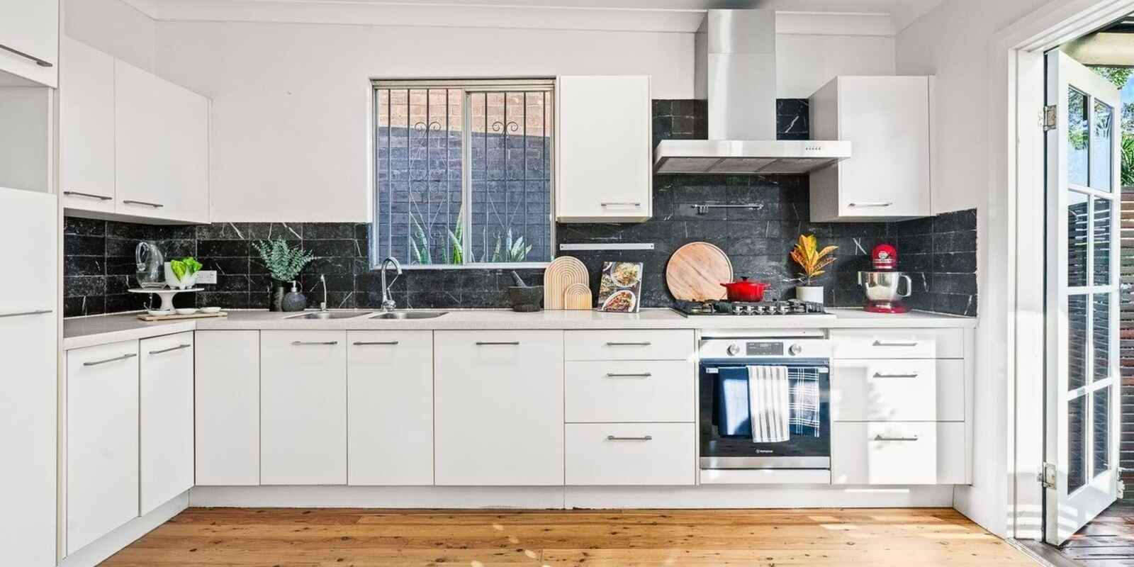 18 Moncur Street Marrickville