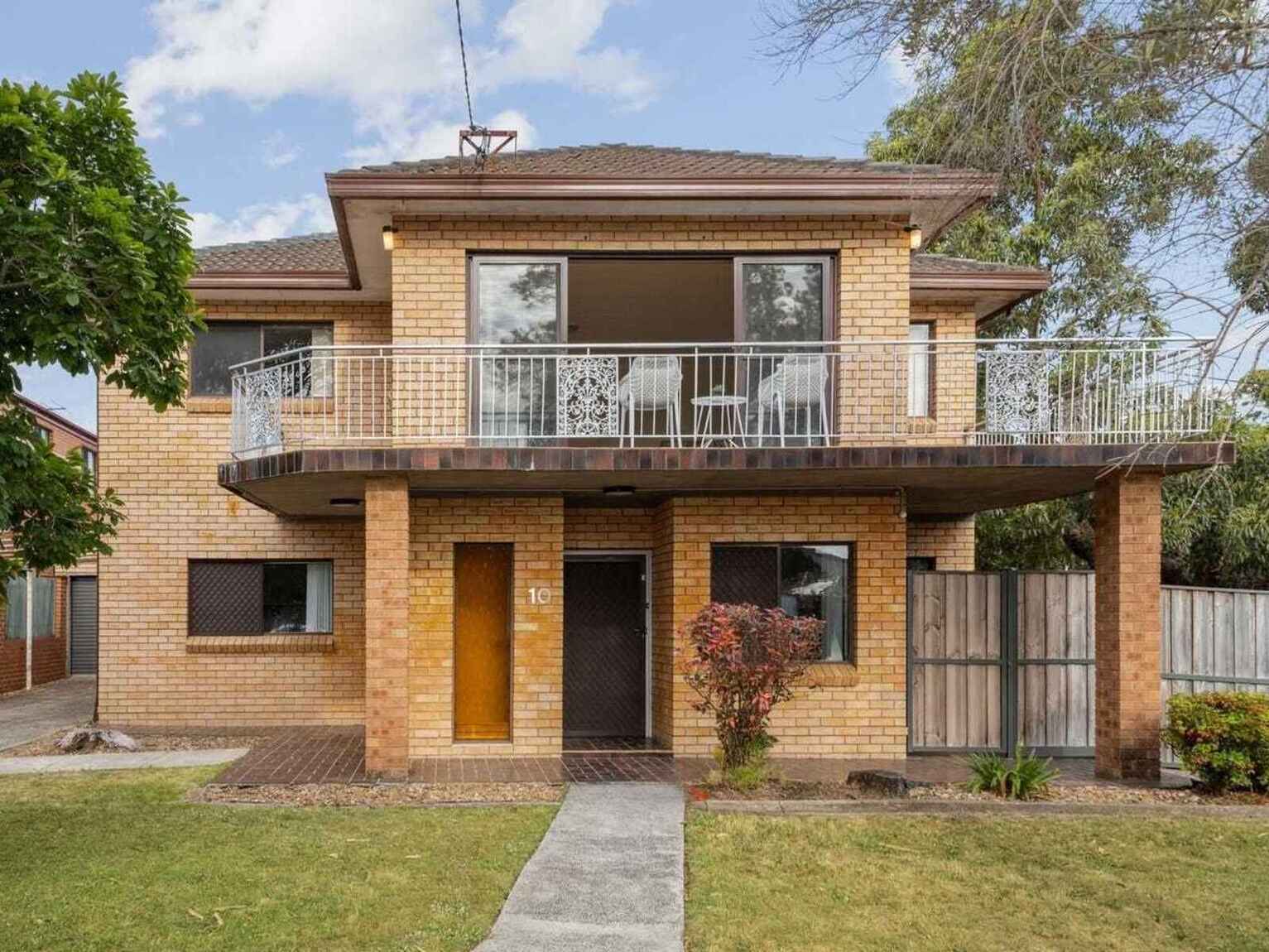 1&2/10  Marinea Street Arncliffe