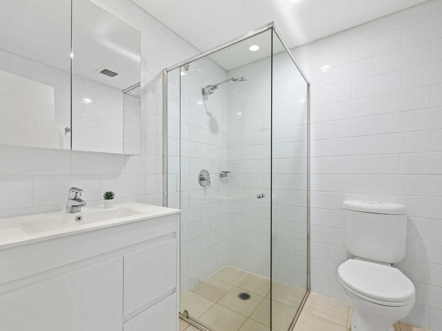 79/20 Close Street Canterbury