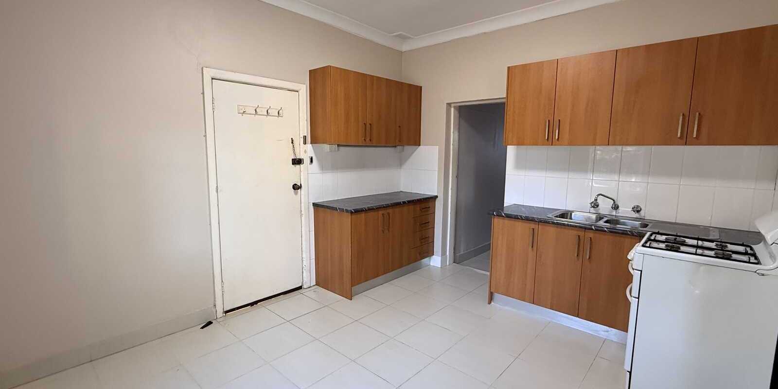 2/320 Annandale Street Annandale