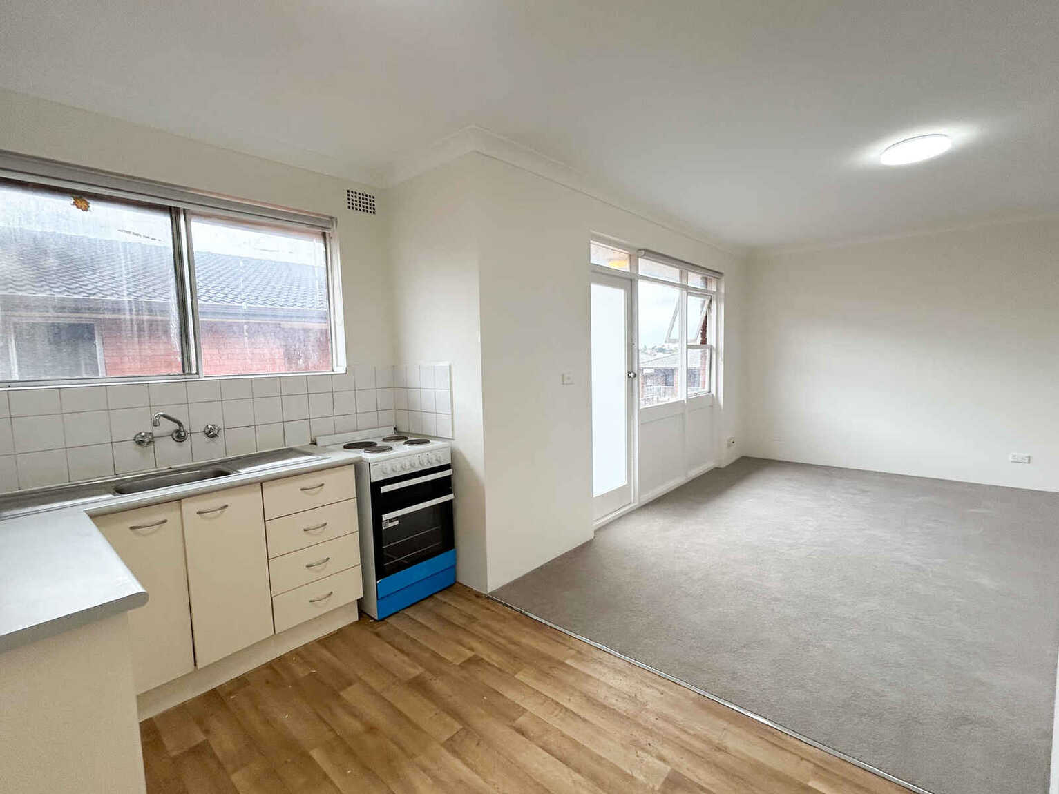4/28 Ridgewell Street Roselands
