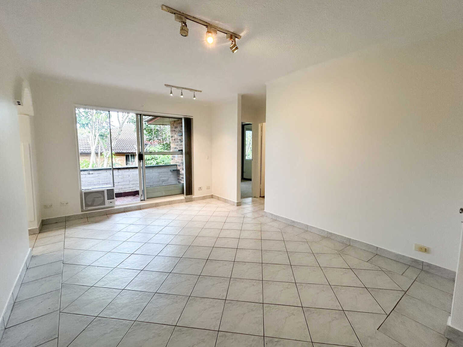21/13-17 Myra Road Dulwich Hill