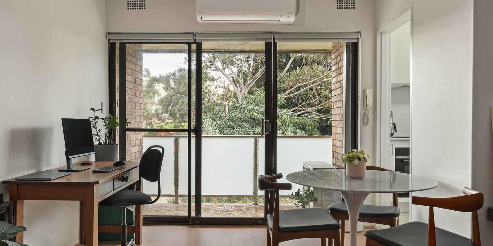 11/94 Windsor Road Dulwich Hill