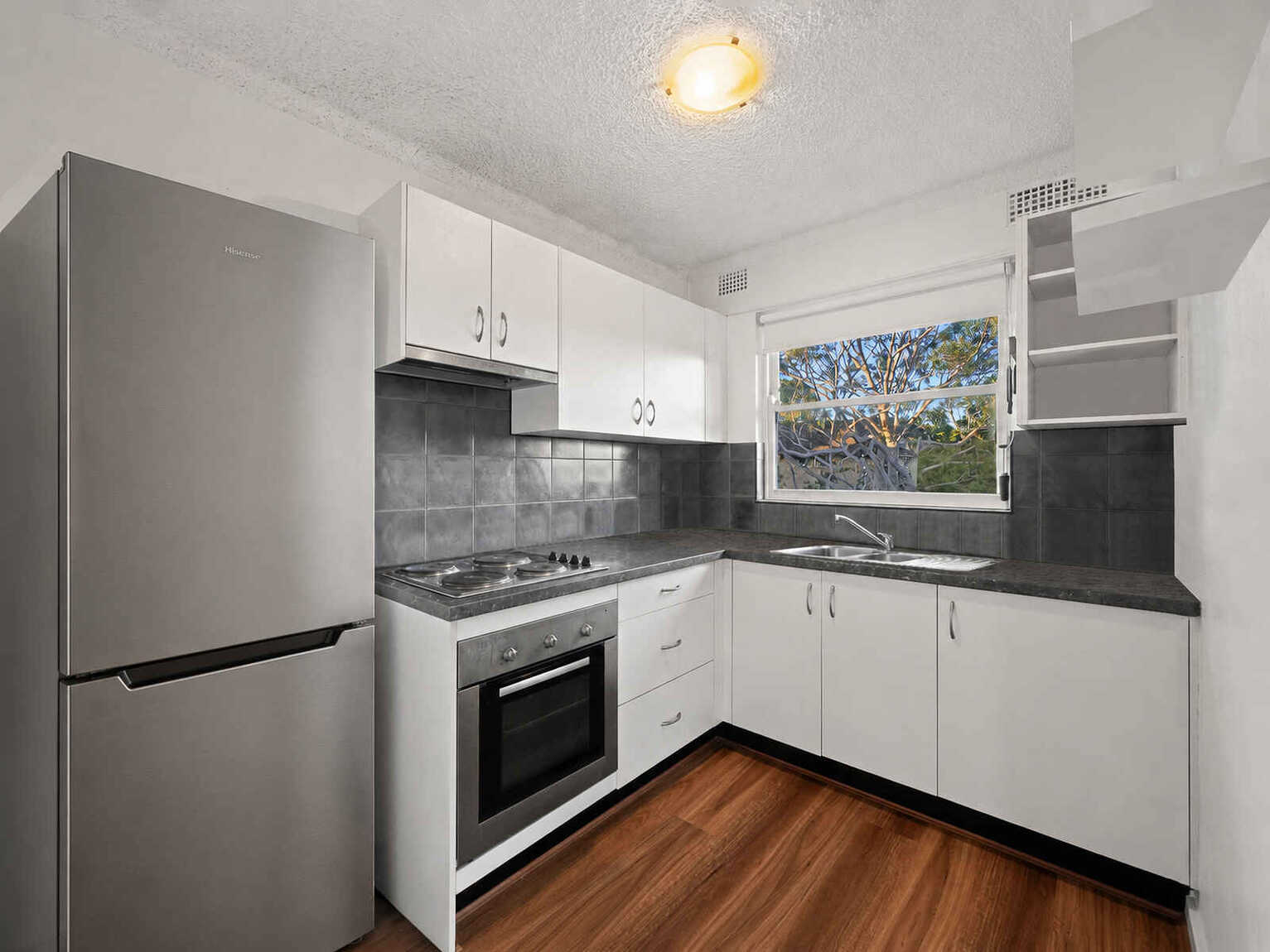 33/76 Garnet Street Hurlstone Park