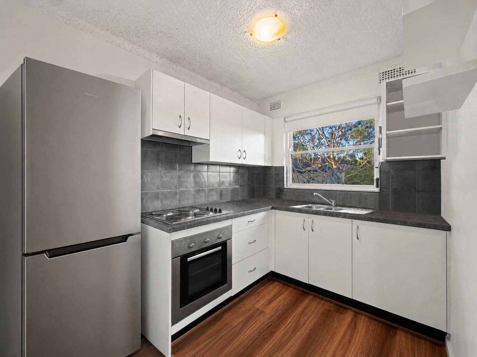 33/76 Garnet Street Hurlstone Park