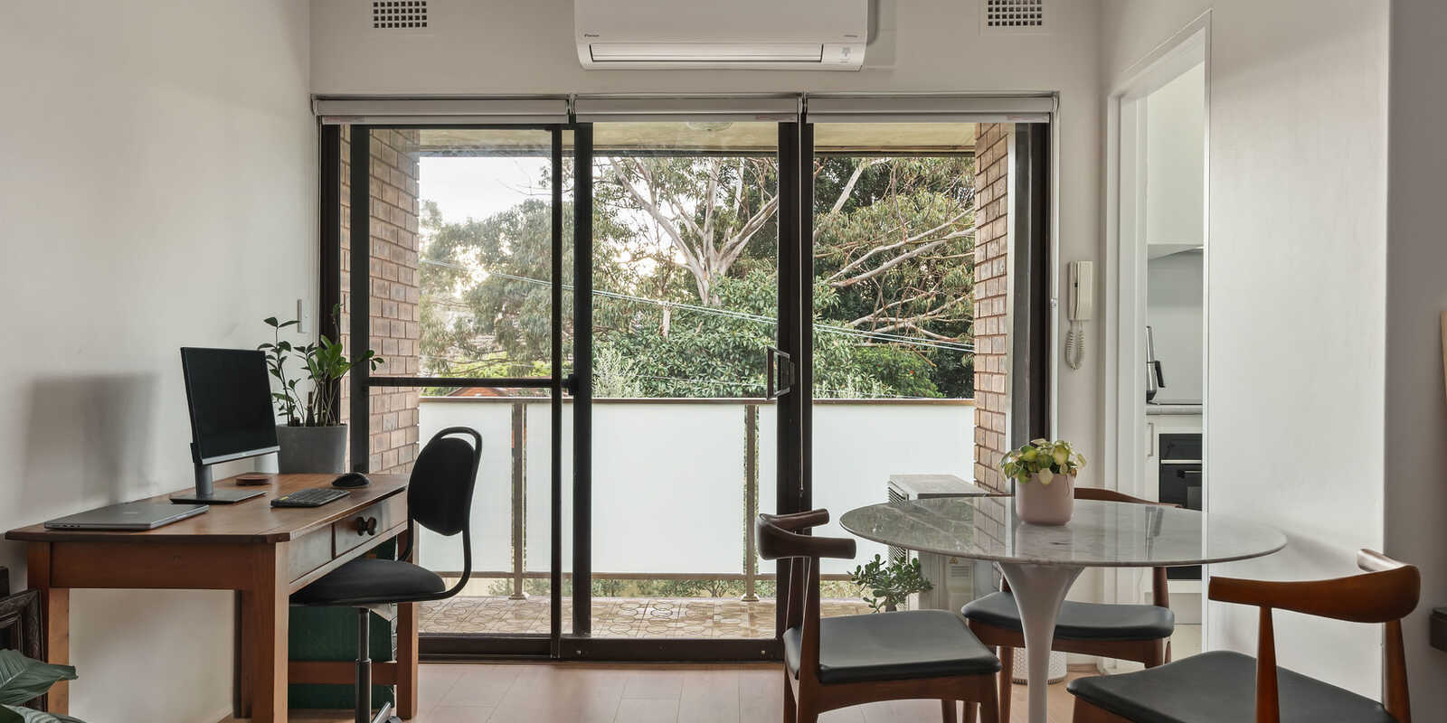 11/94 Windsor Road Dulwich Hill