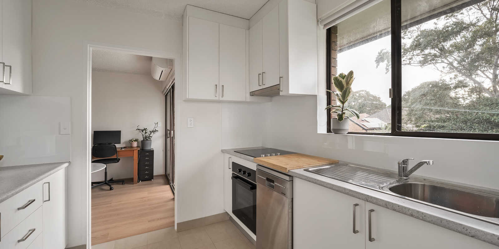 11/94 Windsor Road Dulwich Hill