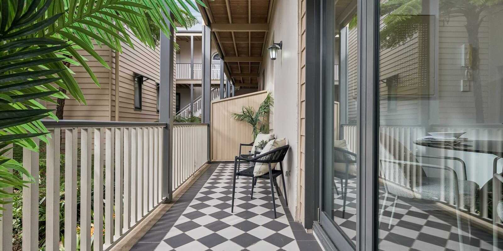 28/12 Leicester Street Marrickville