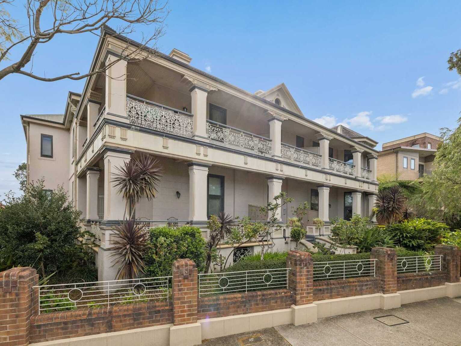 28/12 Leicester Street Marrickville