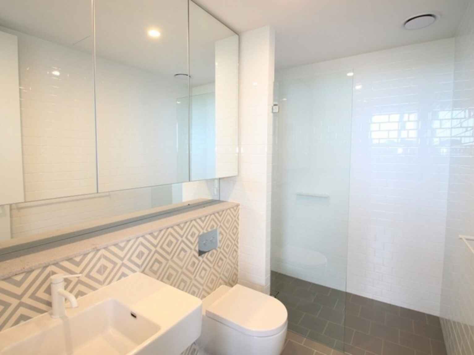 B704/70 Macdonald Street Erskineville