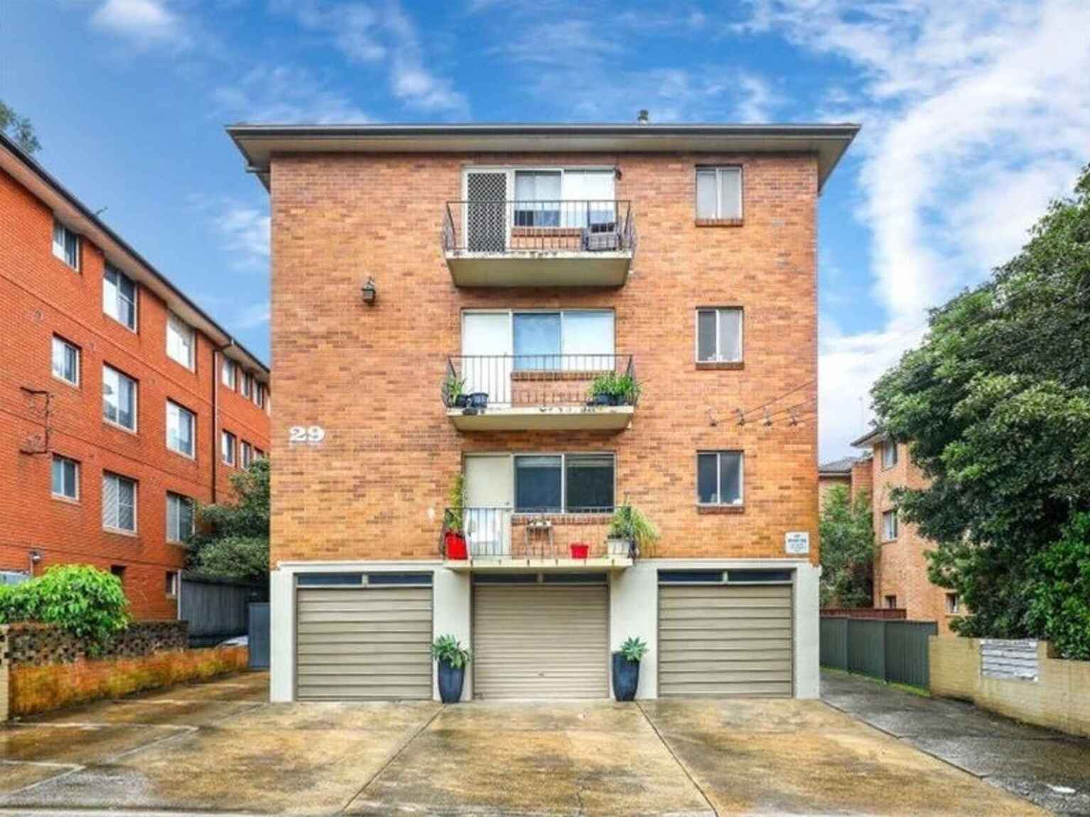 12/29 Myra Road Dulwich Hill