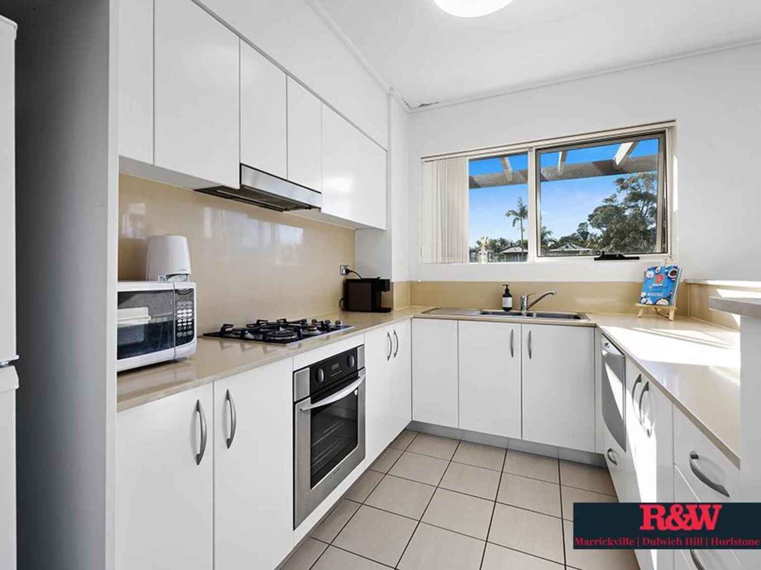 76/20 Close Street Canterbury