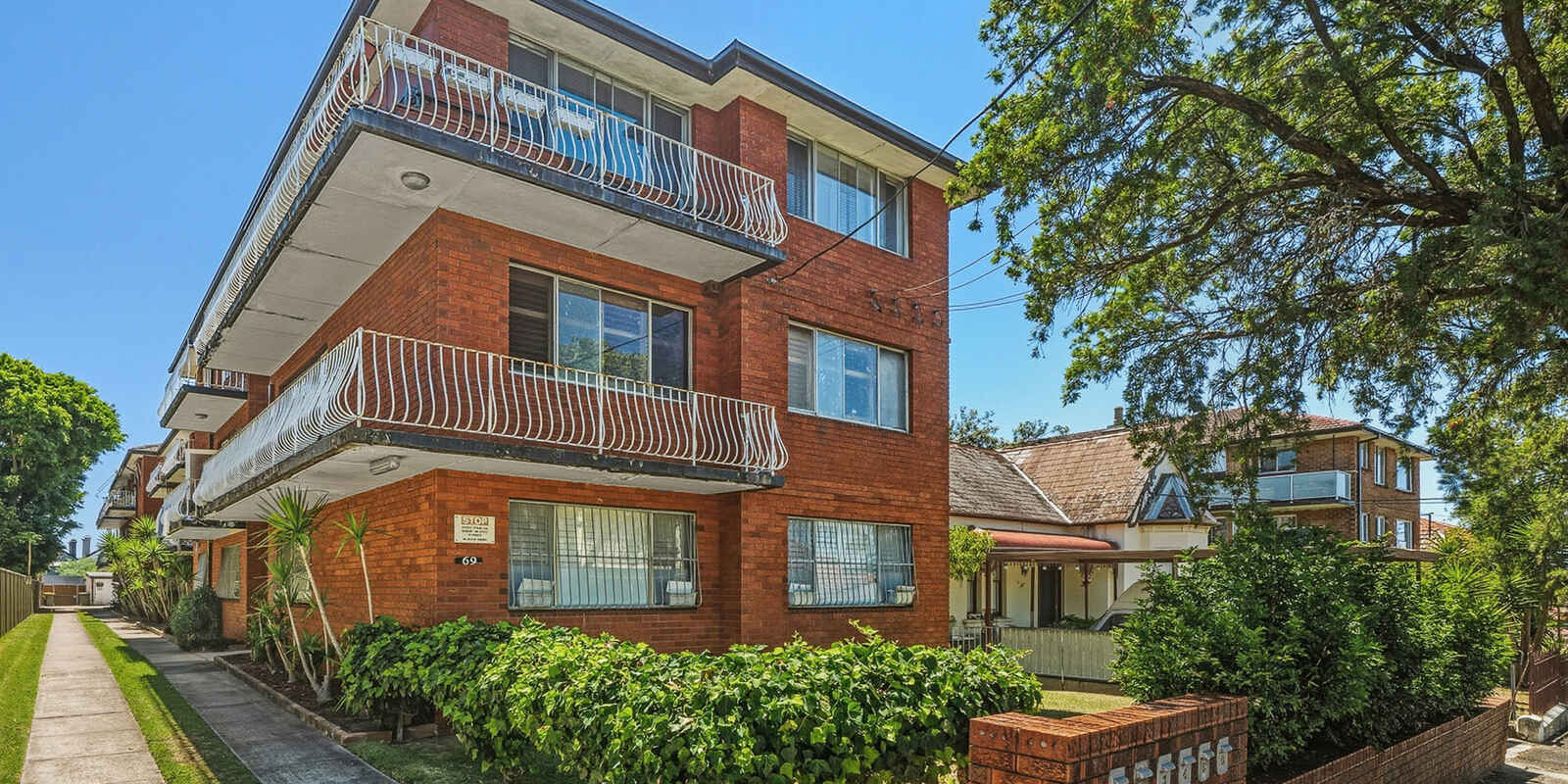 11/69 Warren Road Marrickville