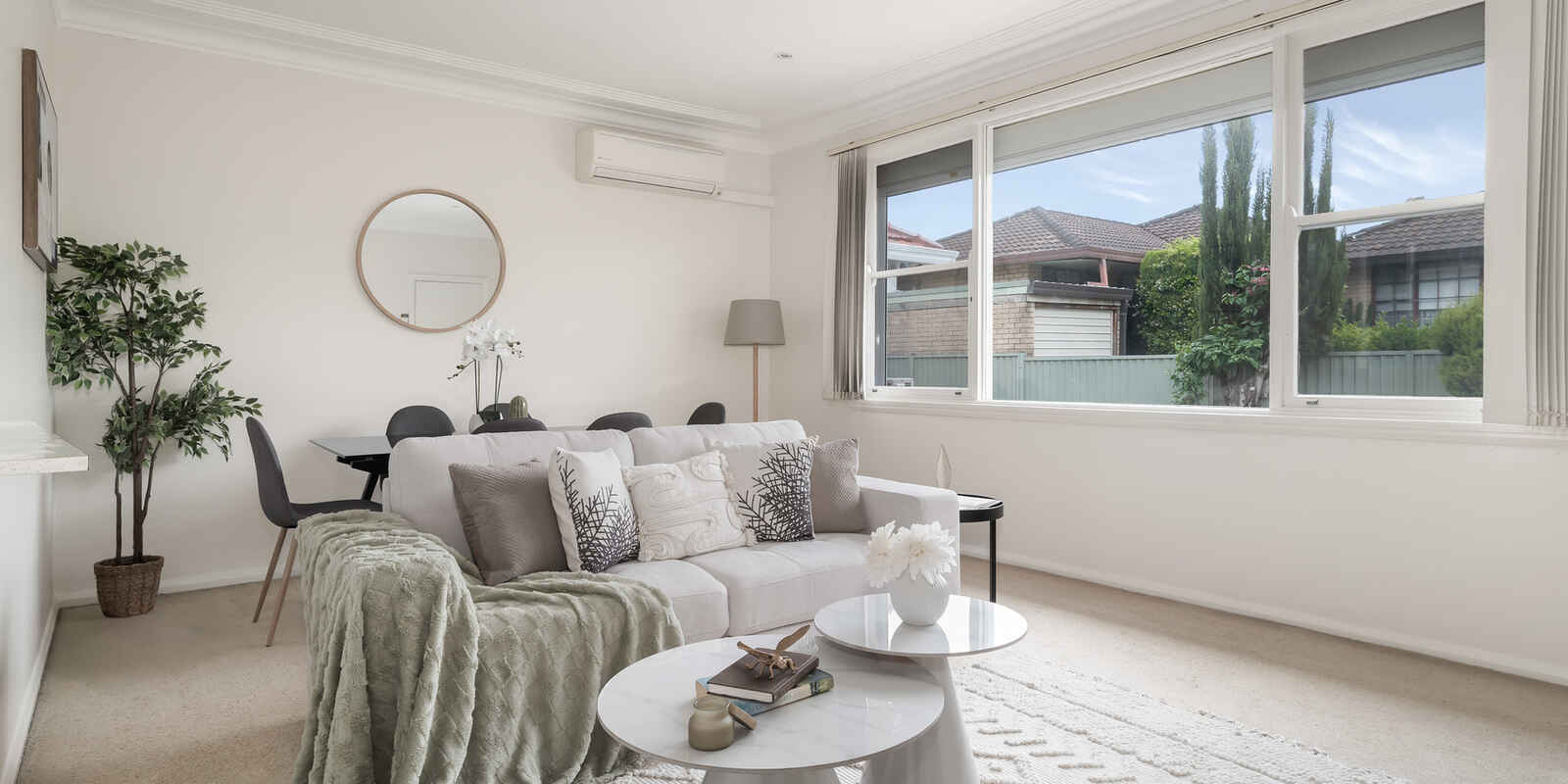 4/15 Solander Street Monterey