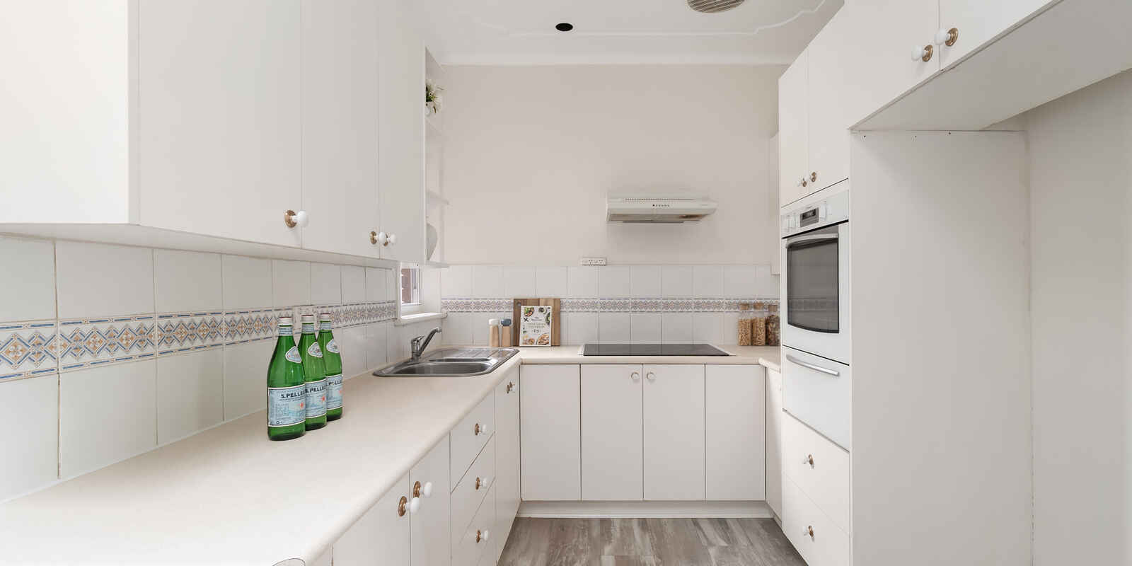 4/15 Solander Street Monterey