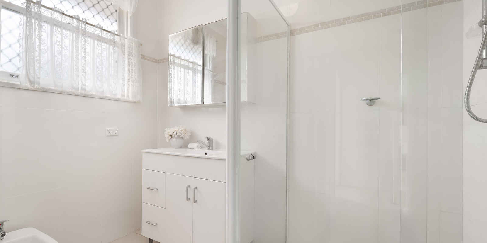 4/15 Solander Street Monterey