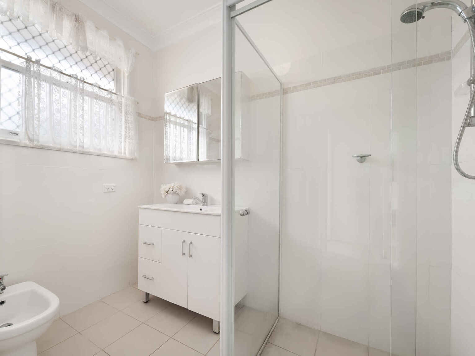 4/15 Solander Street Monterey