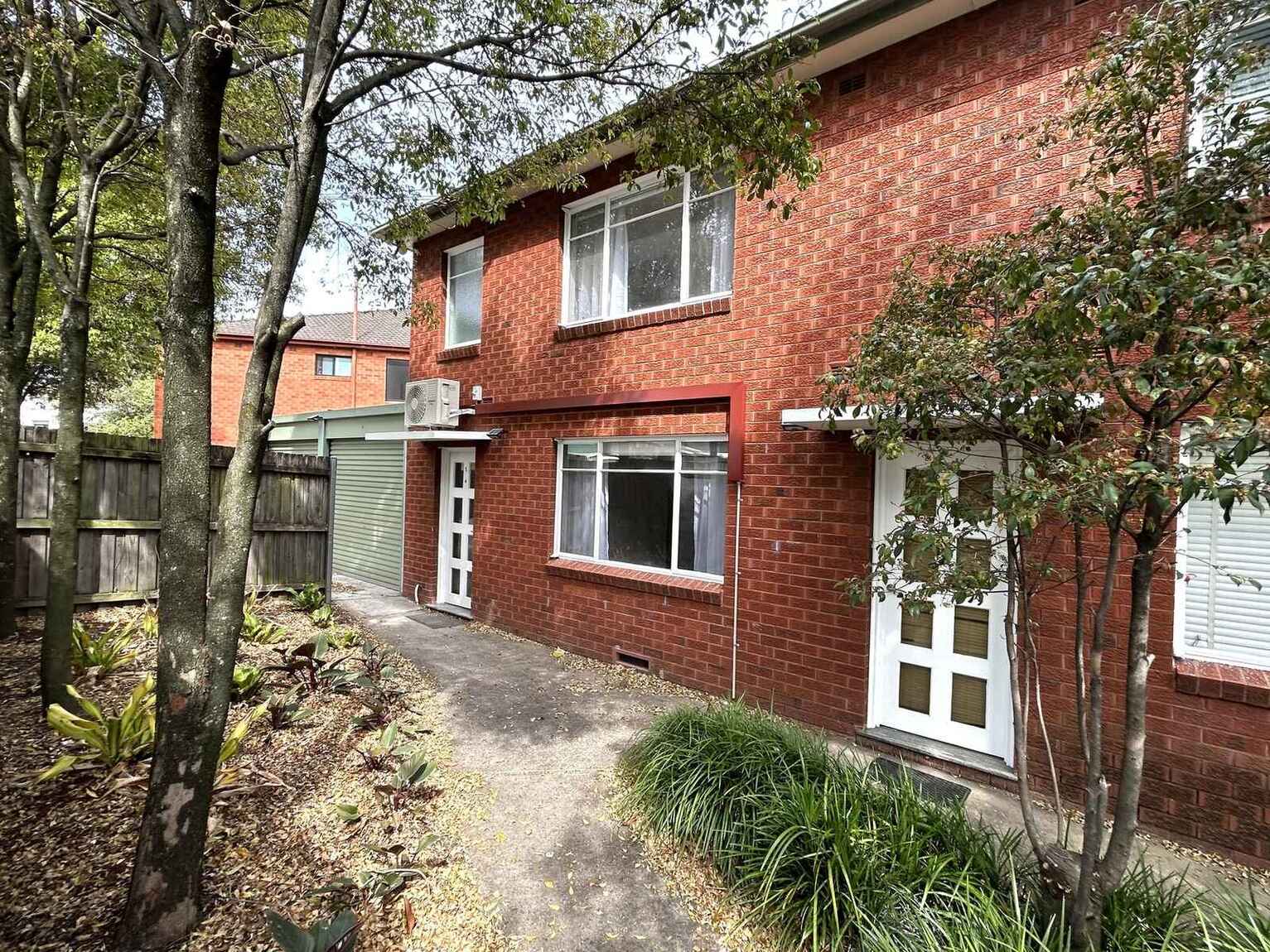 2/30 Broadarrow Road Narwee